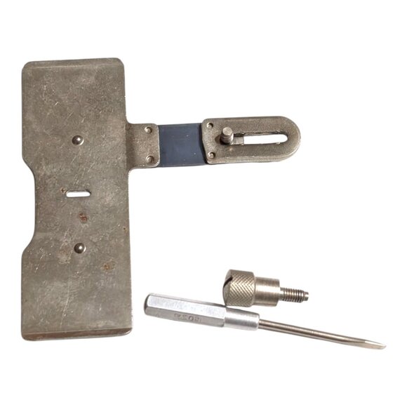 Vtg 1940s Singer Buttonholer 160506 Case Green & Accessories - Picture 3 of 11